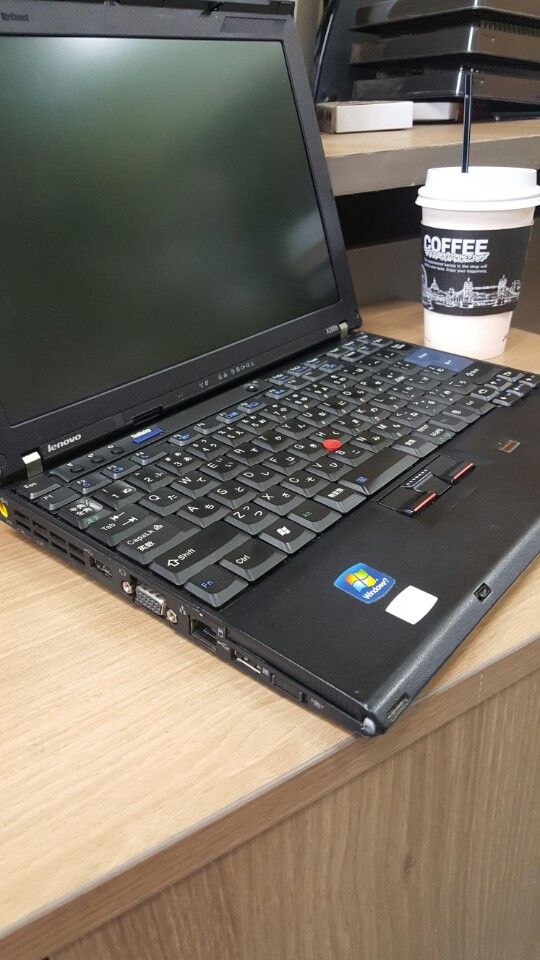 Lenovo X200-06.jpg