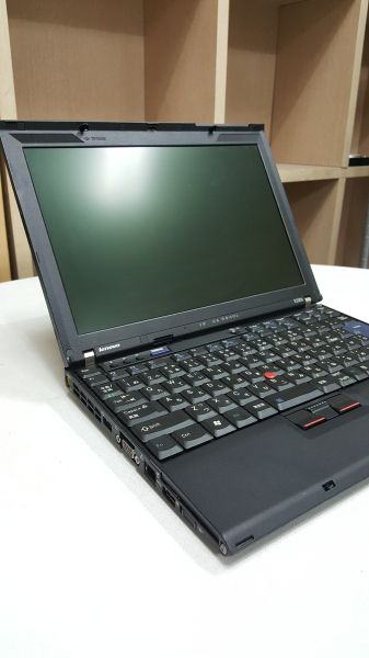 Lenovo X200-001.jpg