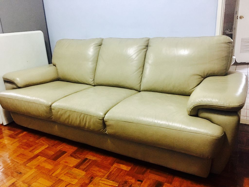 sofa 1.jpg